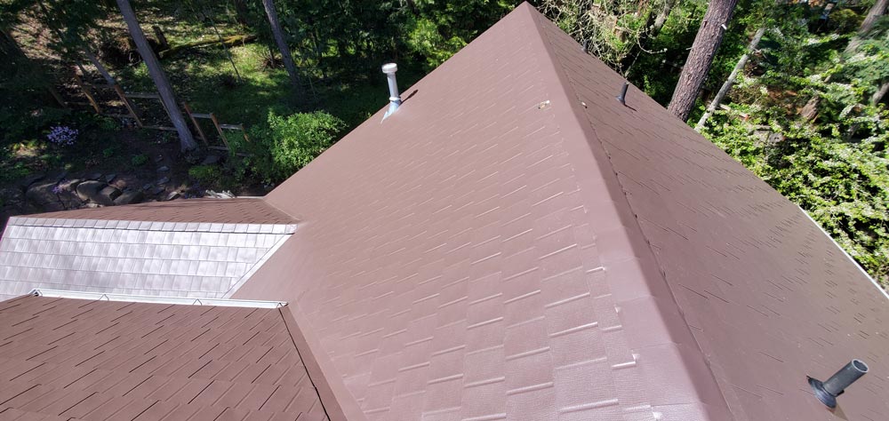 A successfully painted metal roof
