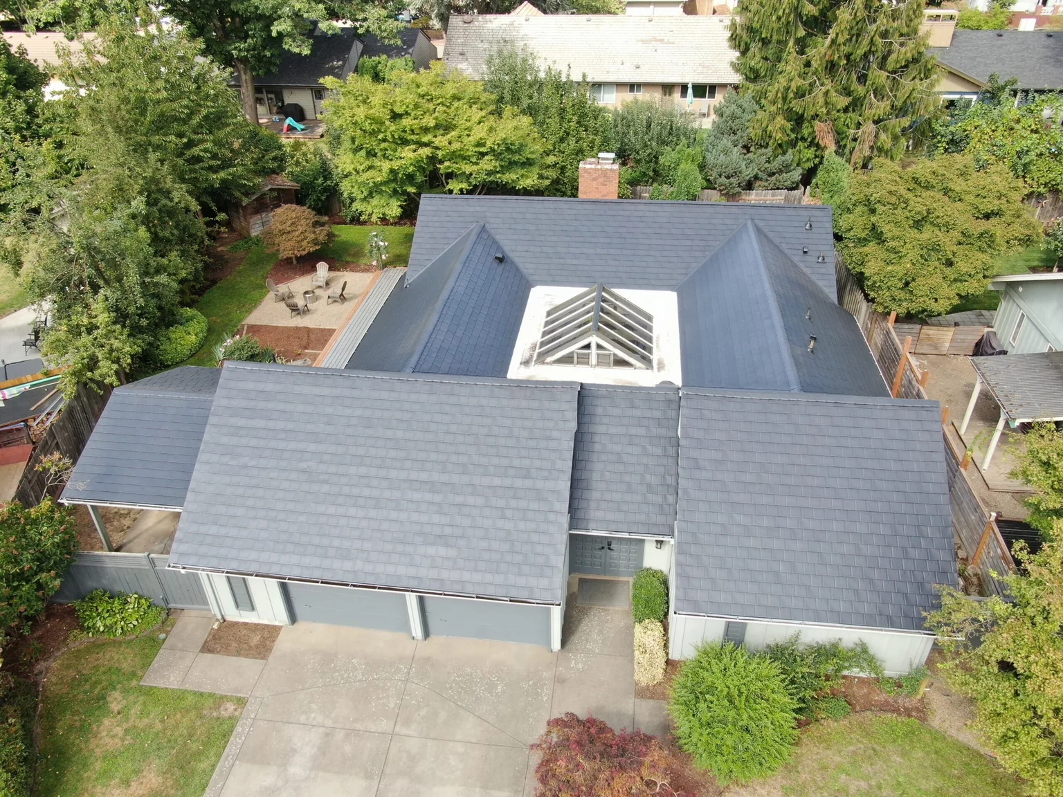 Black Slate Aluminum Shingle - Eugene, OR